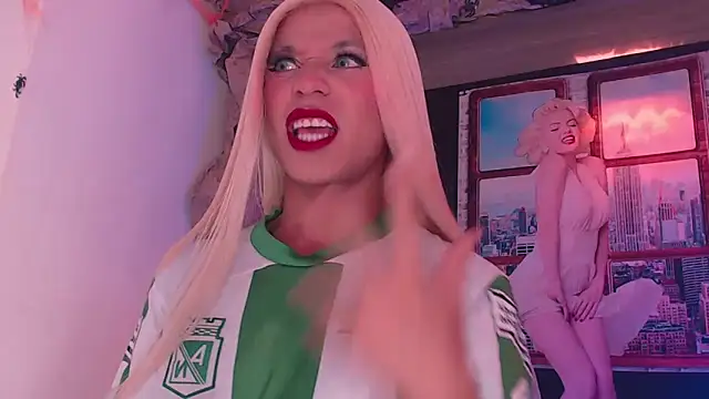 SashaNova online show from October 31, 5:53 am