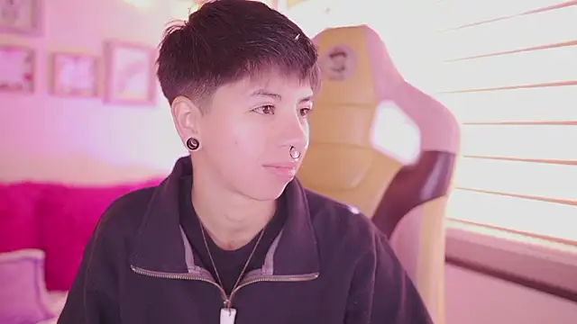 tommy blue online show from February 26, 12:26 pm