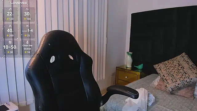 SaskiaGrendel online show from October 10, 12:59 am