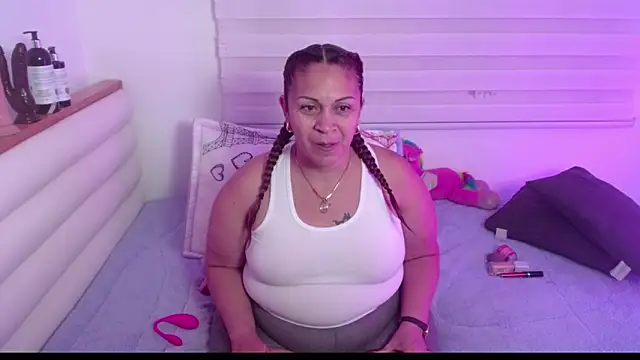 scarlettbooty online show from April 12, 11:13 am