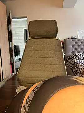 Jennifer24    online show from March 27, 7:54 am