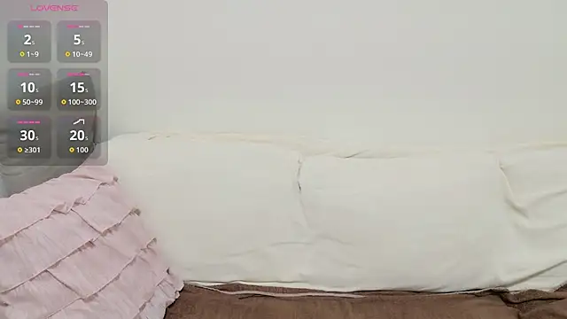 pppYukaqqq online show from October 10, 11:26 am