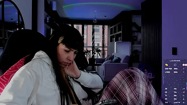 Saraa Desiree online show from March 12, 9:17 pm