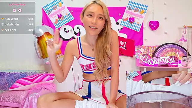 Snapshot of -LOCOMOCO- chatting on September 30, 10:54 am -LOCOMOCO- online show from September 30, 10:54 am