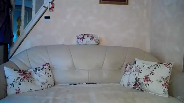 Kathylovexxx online show from April 9, 6:19 am