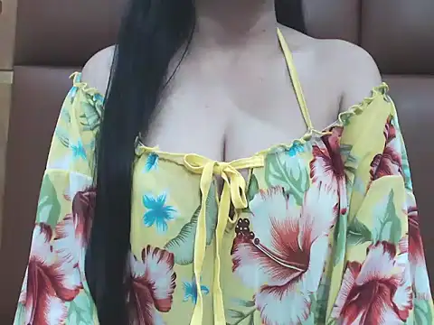 RealNaina online show from November 23, 5:25 pm