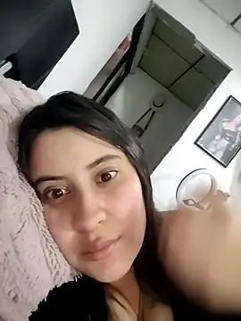 mialorents online show from February 6, 8:34 pm