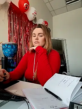 Juicy PeachLux online show from March 5, 6:42 am