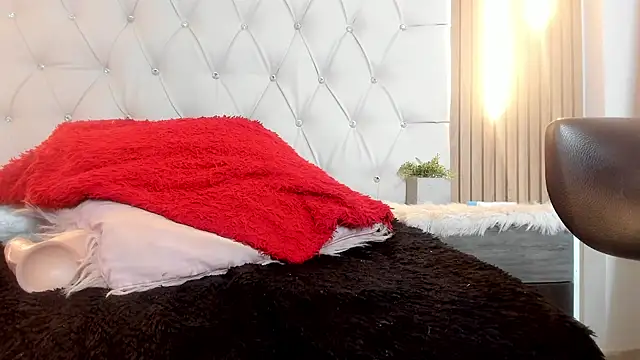 Alexa Bravva online show from February 25, 7:07 am