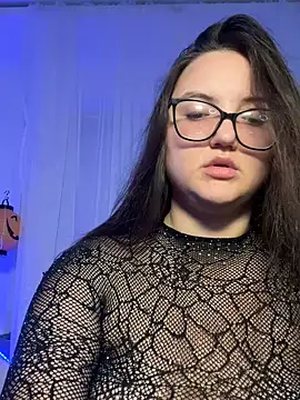 MiraLuccian online show from October 24, 7:43 pm