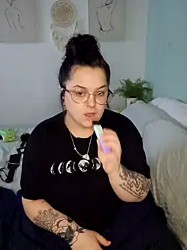 Saucy-Serenity online show from January 11, 10:48 pm