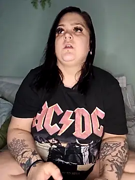 Saucy-Serenity online show from April 15, 7:58 pm