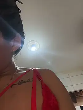 jheicylli online show from February 12, 8:43 pm