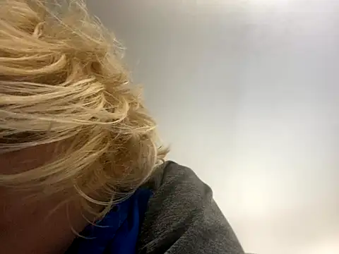 KITTYBOOBOOFUXX online show from January 7, 6:11 pm