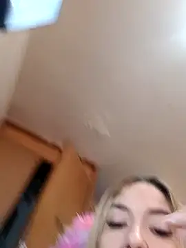 Snapshot of sara_crushx chatting on October 14, 7:49 pm sara crushx online show from October 14, 7:49 pm