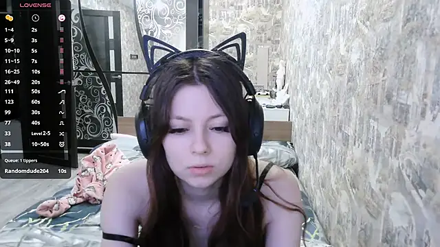 RendyDow online show from November 18, 8:37 am