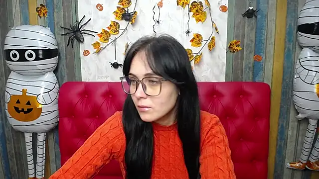 Snapshot of IziPaterson chatting on October 22, 5:12 am IziPaterson online show from October 22, 5:12 am