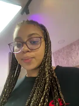 AlesiaCooper online show from October 15, 8:22 pm