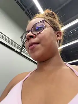 AlesiaCooper online show from March 13, 8:43 pm