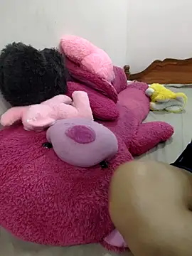 priya 00143 online show from May 4, 6:55 pm