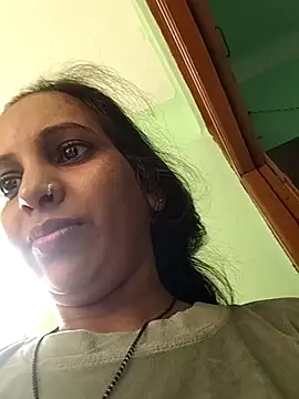 Hotty-Nidhi online show from November 20, 3:18 am