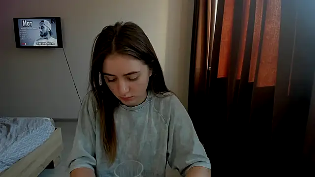 LilyHaart online show from December 16, 6:41 am