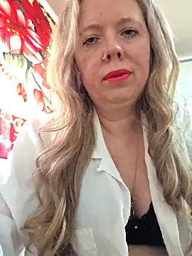 Irina3718 online show from April 12, 1:25 pm