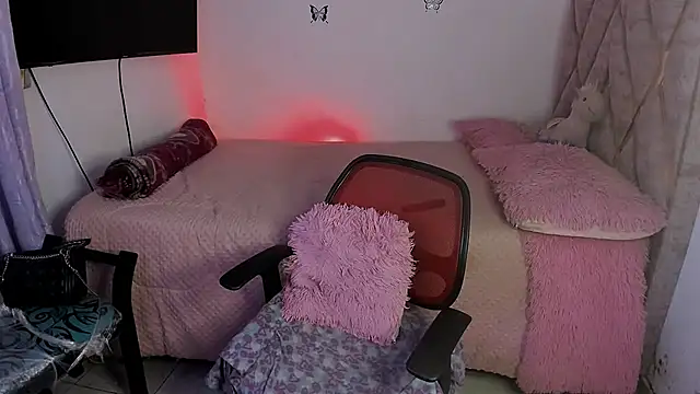 Tania rendon online show from February 4, 11:02 am