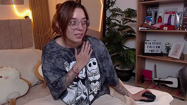 Soy mangx online show from April 13, 8:04 am