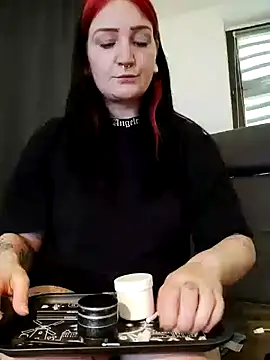 TiffiChantiT2 online show from May 10, 5:04 pm