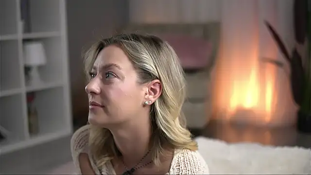 AnnastasiaMills online show from June 24, 8:41 pm
