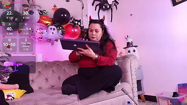 EllenaBoobs  online show from October 21, 5:44 am