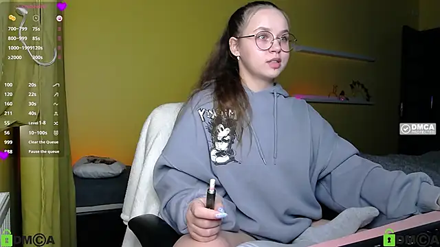 Lilysweet13 online show from October 18, 11:24 am