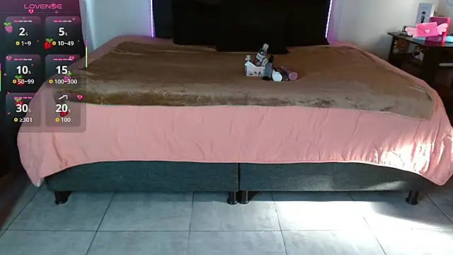 mia velvet1 online show from November 4, 1:38 pm