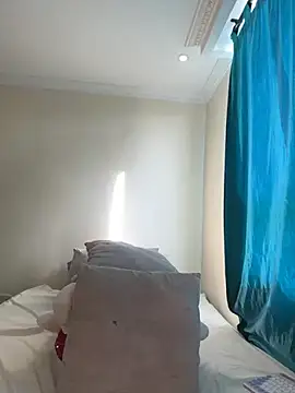 Ivelleee  online show from October 2, 8:58 pm