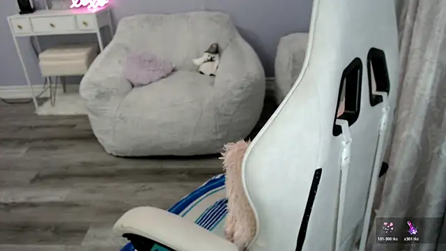 BellaStar84 online show from December 18, 1:38 pm