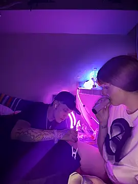 LoganPeny online show from November 13, 5:39 am