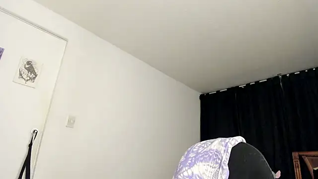 Hat girl online show from July 1, 5:07 am