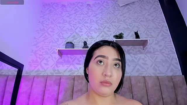 MelinaCruz online show from October 16, 4:48 am