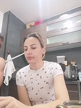 yourflowerpink online show from October 26, 8:21 am