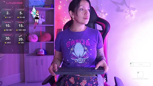 Madison Mayer online show from November 7, 12:44 pm