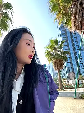 linger-23 online show from January 11, 6:40 am