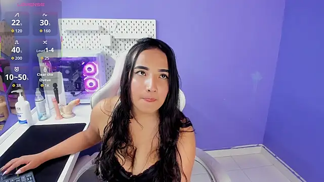 Alice 26  online show from September 26, 8:50 pm