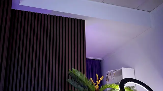 ChicaOra online show from November 18, 10:11 pm