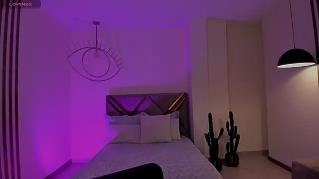 MaiaCollins online show from September 15, 6:04 pm