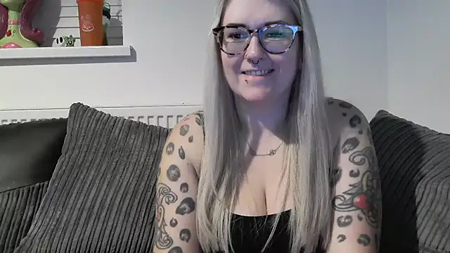 Sizzling Indie36 online show from November 22, 10:56 pm