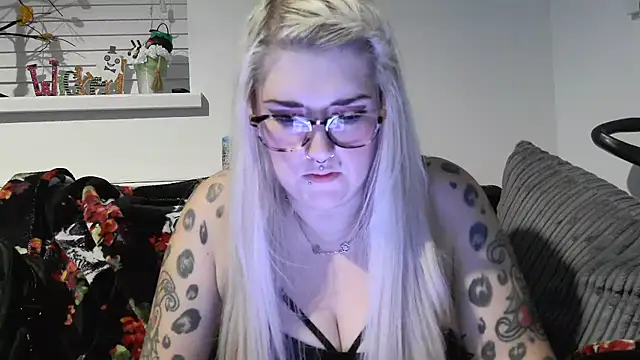 Sizzling Indie36 online show from October 29, 9:28 pm