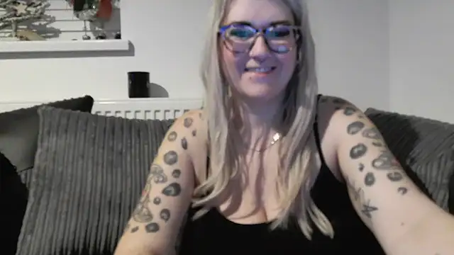 Sizzling Indie36 online show from November 27, 10:23 pm