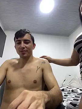 pareja curiosa19 online show from December 20, 1:53 am