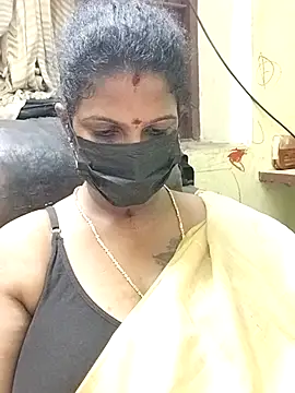 poojaa-rani online show from November 4, 5:18 pm